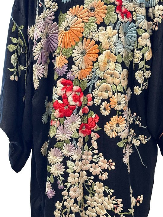 1940's HAND EMBROIDERED KIMONO - Burning Torch Online Boutique