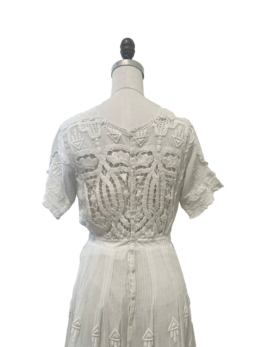 Vintage Lace Embroidered Dress - Burning Torch Online Boutique